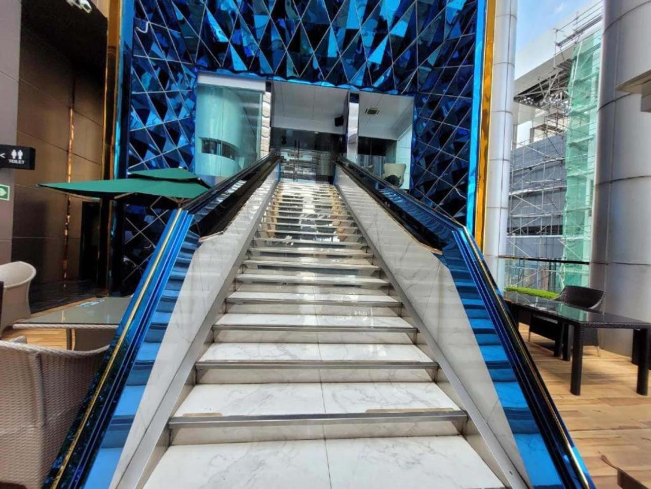 The Platinum Suites By Faced Kuala Lumpur Exterior foto